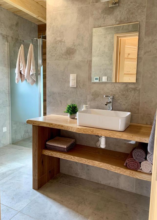 Domki Z Prywatna Sauna- Na Szlaku Milówka Esterno foto